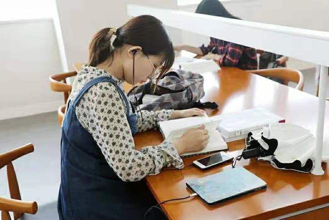 今年的英语以及专业课都会成为重要的拉分科目-第6张图片-深圳市凯迪瑞门窗科技有限公司